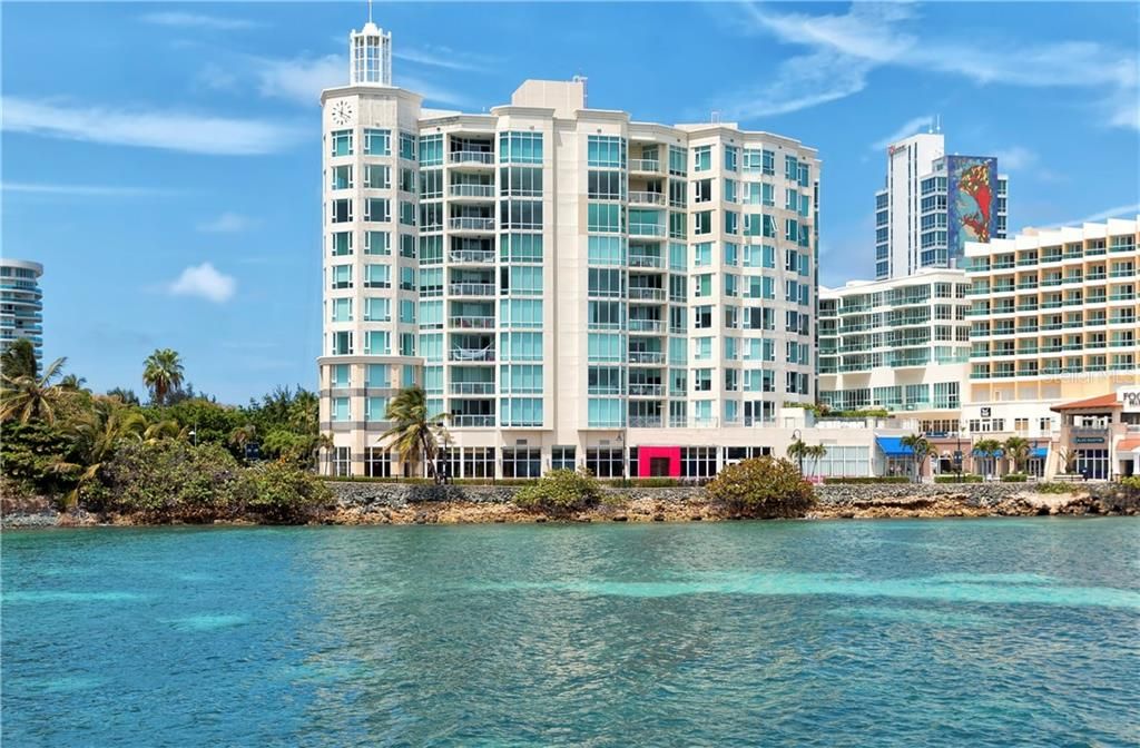 Recently Sold: $2,000,000 (3 beds, 2 baths, 0 Square Feet)