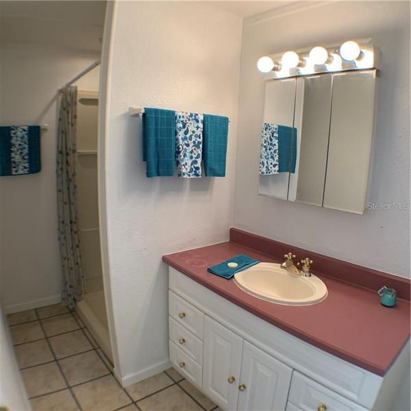 Недавно арендовано: $875 (2 спален, 1 ванн, 777 Квадратных фут)