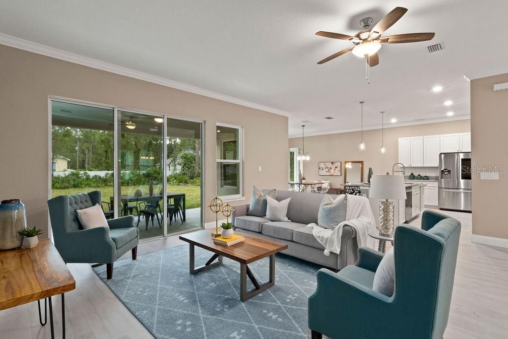 Recently Sold: $450,000 (4 beds, 3 baths, 2667 Square Feet)