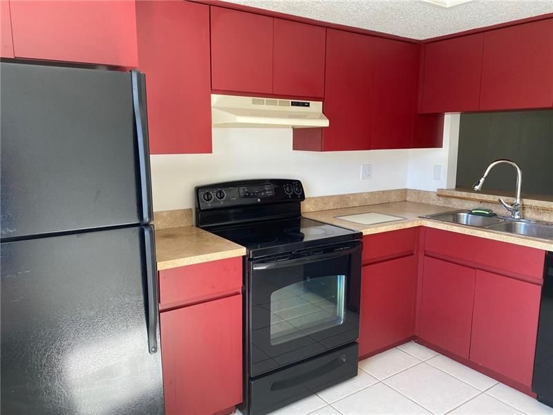 Recently Sold: $99,900 (2 beds, 2 baths, 982 Square Feet)