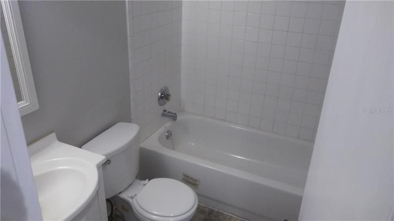 Recently Rented: $825 (1 beds, 1 baths, 476 Square Feet)