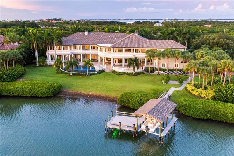 Recently Sold: $10,500,000 (8 beds, 10 baths, 12522 Square Feet)