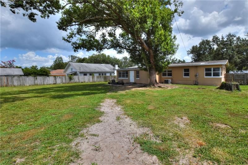 Recently Sold: $220,000 (3 beds, 1 baths, 1483 Square Feet)