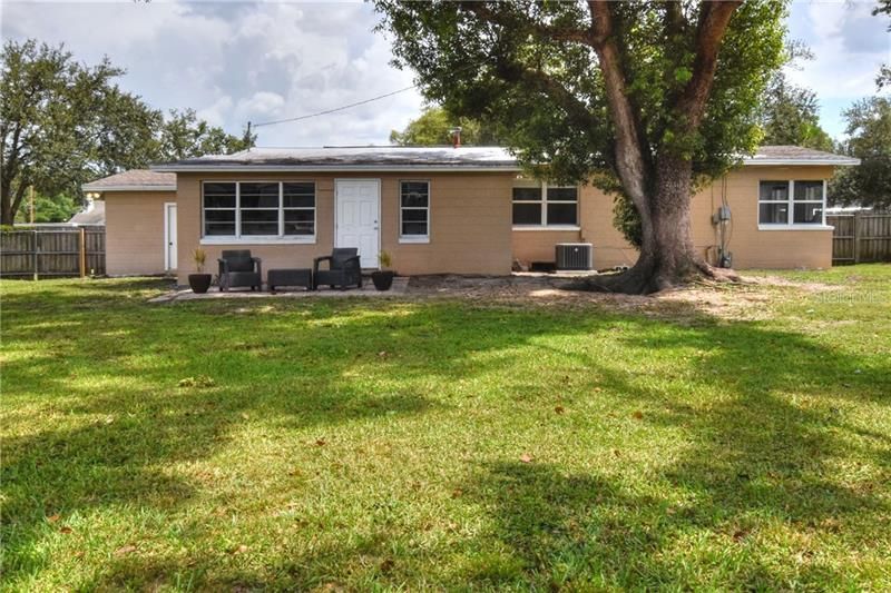 Recently Sold: $220,000 (3 beds, 1 baths, 1483 Square Feet)