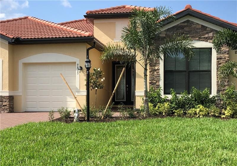 Recently Sold: $485,583 (3 beds, 3 baths, 2444 Square Feet)