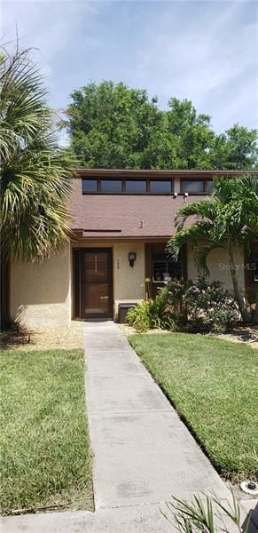 Recently Sold: $213,500 (2 beds, 2 baths, 1249 Square Feet)