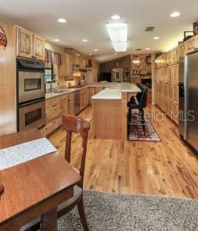 Vendido Recientemente: $425,000 (3 camas, 2 baños, 2195 Pies cuadrados)