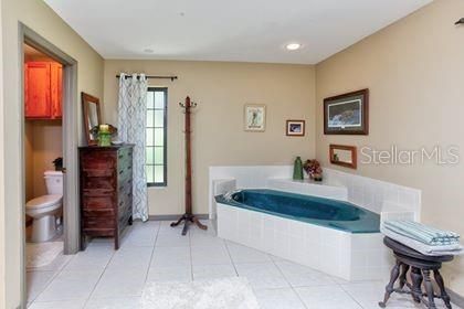 Недавно продано: $425,000 (3 спален, 2 ванн, 2195 Квадратных фут)