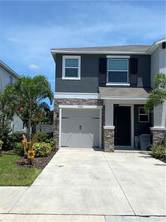 Recently Sold: $280,000 (3 beds, 2 baths, 1758 Square Feet)