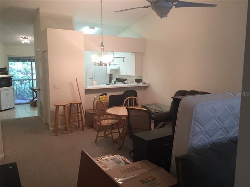 Recently Rented: $1,195 (2 beds, 2 baths, 1098 Square Feet)