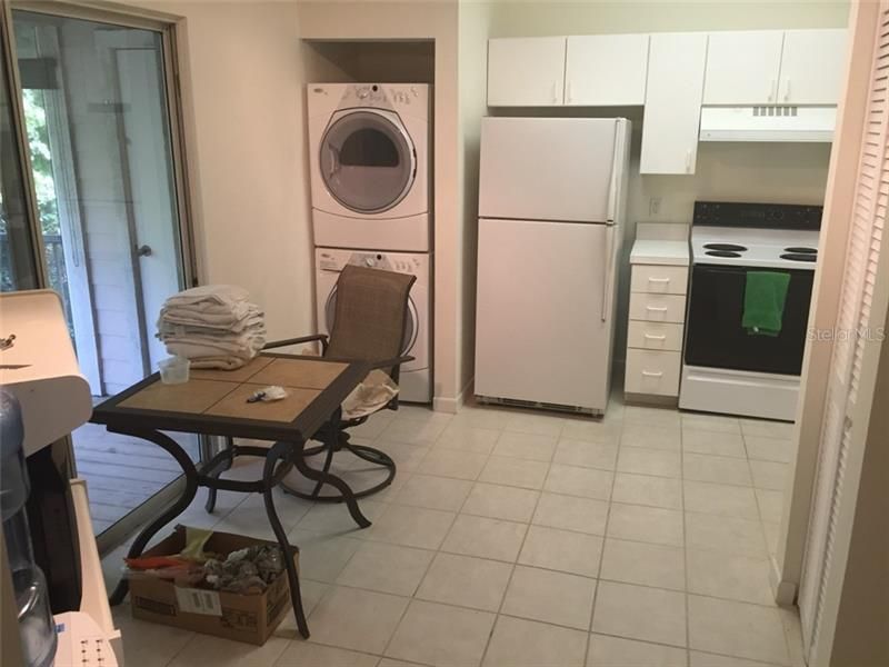 Recently Rented: $1,195 (2 beds, 2 baths, 1098 Square Feet)