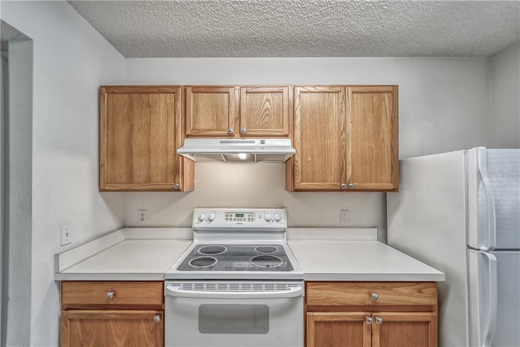 Recently Sold: $135,000 (3 beds, 2 baths, 1408 Square Feet)