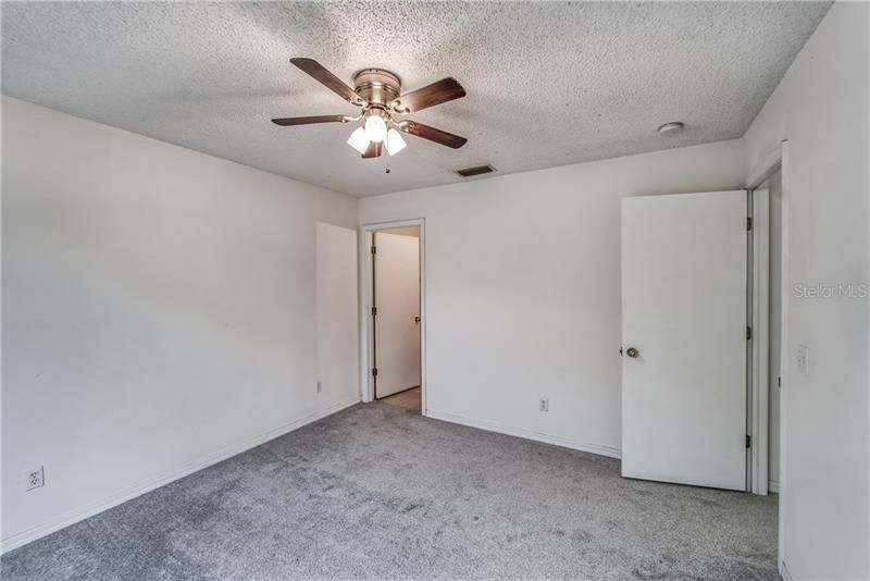Recently Sold: $135,000 (3 beds, 2 baths, 1408 Square Feet)