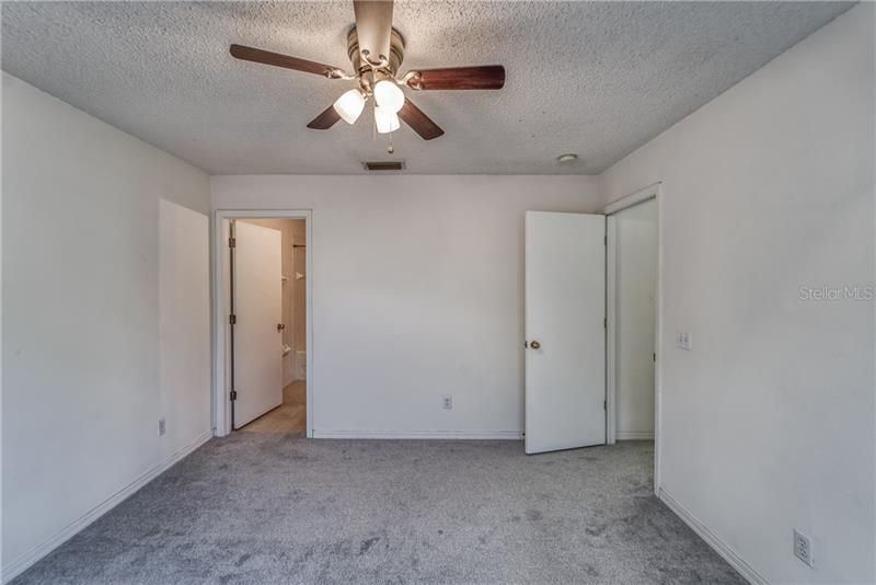 Recently Sold: $135,000 (3 beds, 2 baths, 1408 Square Feet)