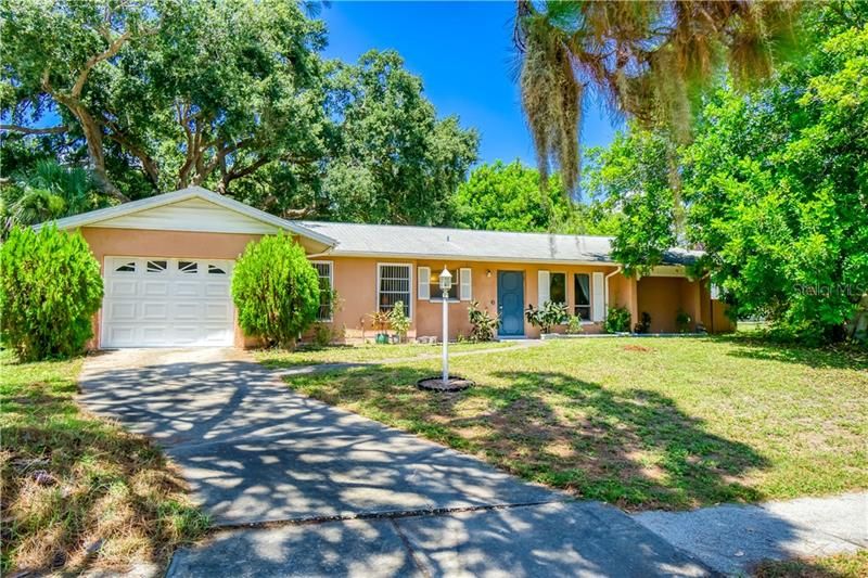 Recently Sold: $260,000 (3 beds, 2 baths, 1356 Square Feet)