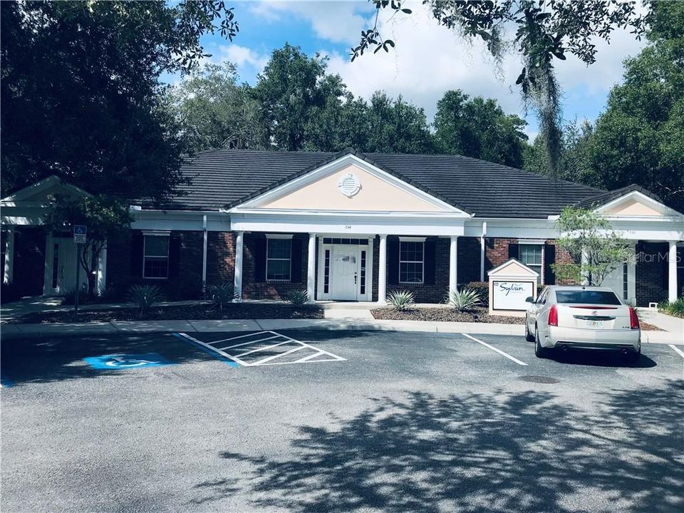 Recently Sold: $695,000 (0 beds, 0 baths, 4590 Square Feet)