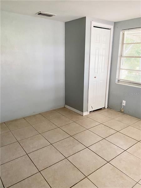 Recently Rented: $1,000 (3 beds, 1 baths, 1020 Square Feet)