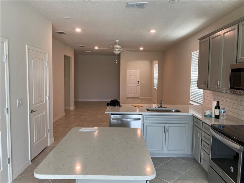 Recently Sold: $250,830 (3 beds, 2 baths, 1565 Square Feet)