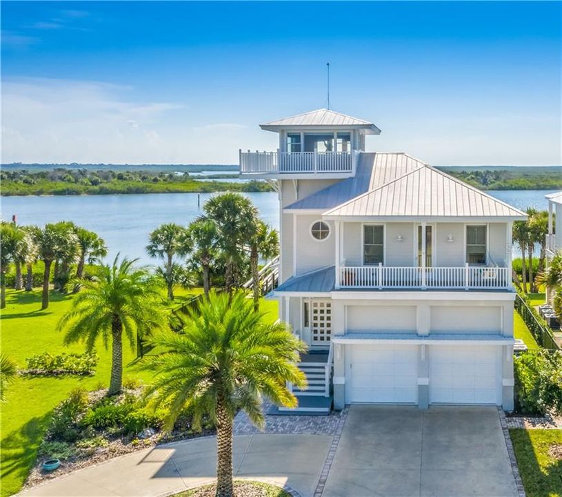 Vendido Recientemente: $1,499,000 (4 camas, 4 baños, 3421 Pies cuadrados)