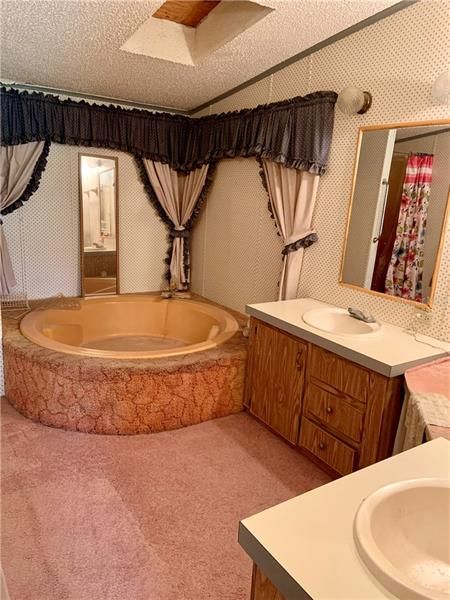 Недавно продано: $105,000 (3 спален, 2 ванн, 1596 Квадратных фут)