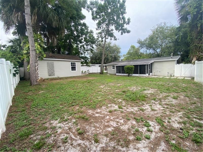 Recently Sold: $129,000 (3 beds, 1 baths, 828 Square Feet)