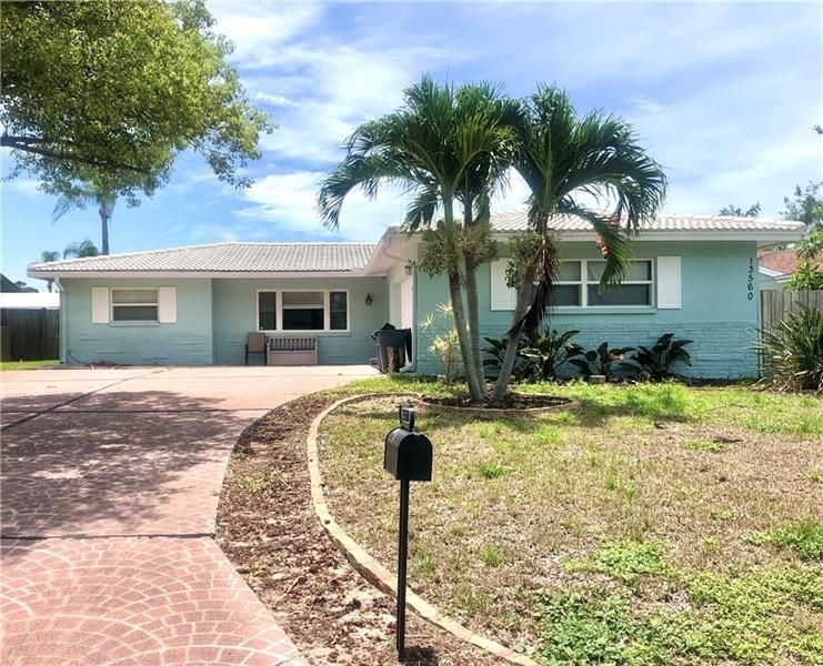 Recently Sold: $350,000 (3 beds, 2 baths, 1789 Square Feet)
