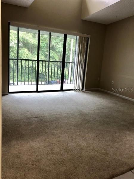 Recently Rented: $1,300 (2 beds, 2 baths, 1040 Square Feet)