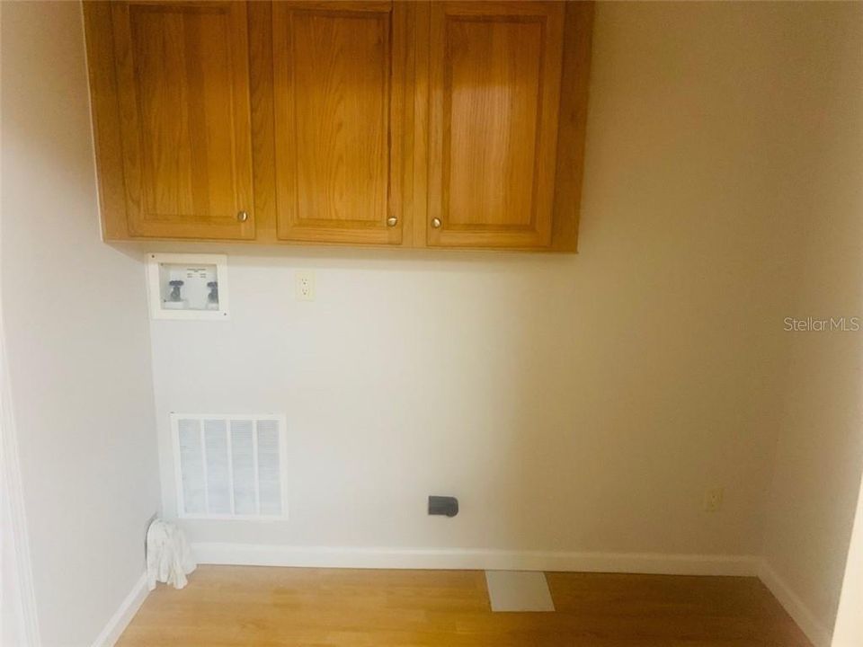 Vendido Recientemente: $149,900 (3 camas, 2 baños, 1740 Pies cuadrados)