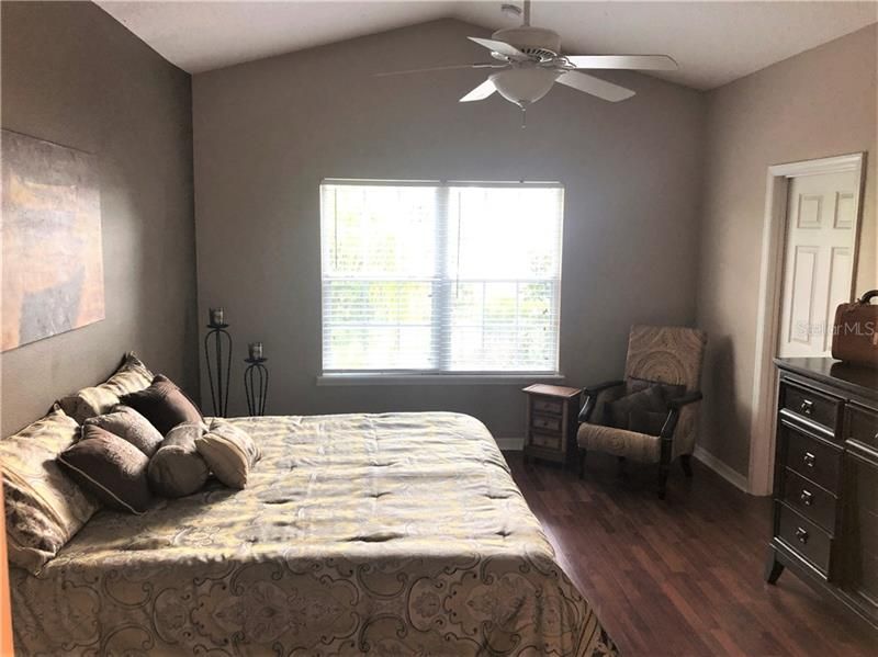 Recently Sold: $237,000 (3 beds, 2 baths, 1602 Square Feet)