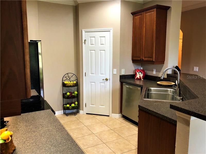 Recently Sold: $237,000 (3 beds, 2 baths, 1602 Square Feet)