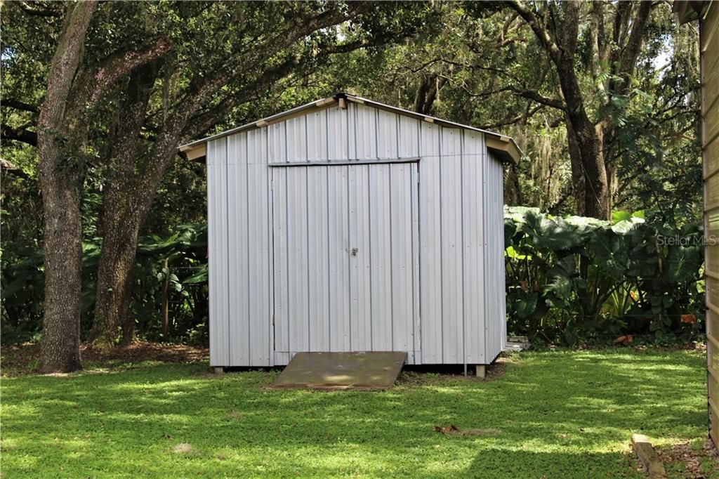 Metal storage shed