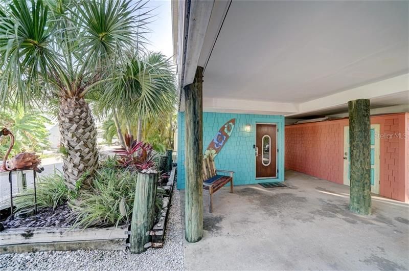 Recently Sold: $799,000 (3 beds, 3 baths, 1900 Square Feet)