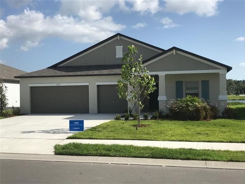 Recently Sold: $319,300 (4 beds, 3 baths, 2576 Square Feet)