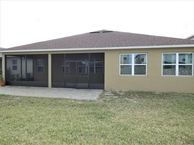 Recently Rented: $2,295 (3 beds, 2 baths, 2530 Square Feet)
