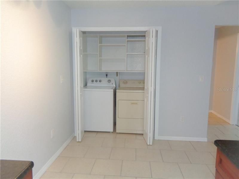 Recently Rented: $1,275 (1 beds, 1 baths, 742 Square Feet)