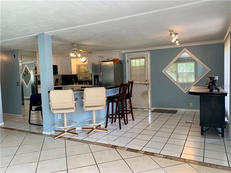 Recently Sold: $100,000 (2 beds, 2 baths, 966 Square Feet)