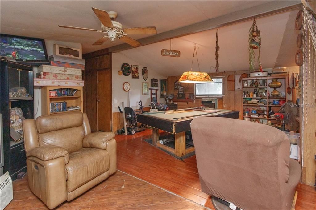 Recently Sold: $100,000 (3 beds, 2 baths, 1344 Square Feet)