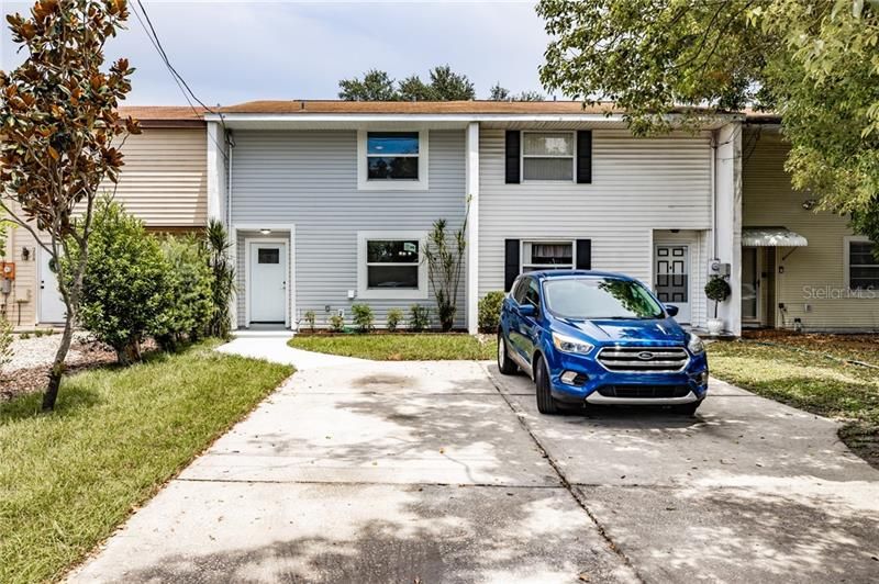 Recently Sold: $300,000 (3 beds, 2 baths, 1190 Square Feet)