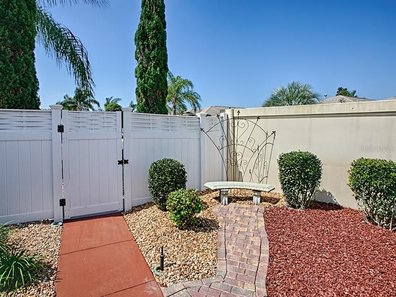 Recently Sold: $339,000 (3 beds, 2 baths, 1699 Square Feet)