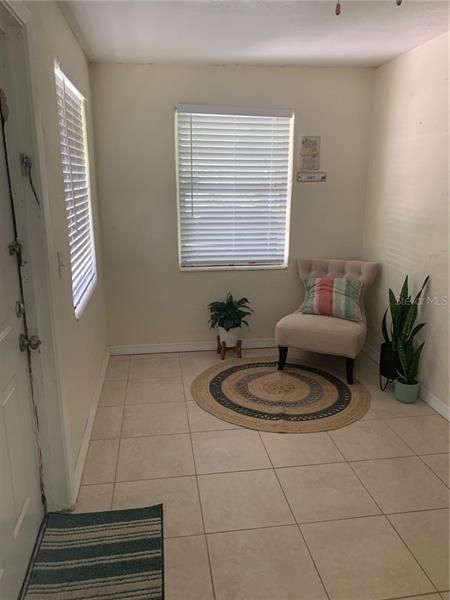 Recently Sold: $95,000 (1 beds, 1 baths, 808 Square Feet)