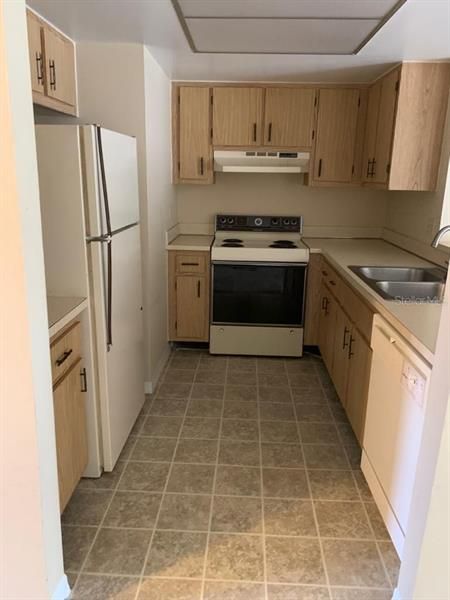 Recently Rented: $850 (1 beds, 1 baths, 733 Square Feet)
