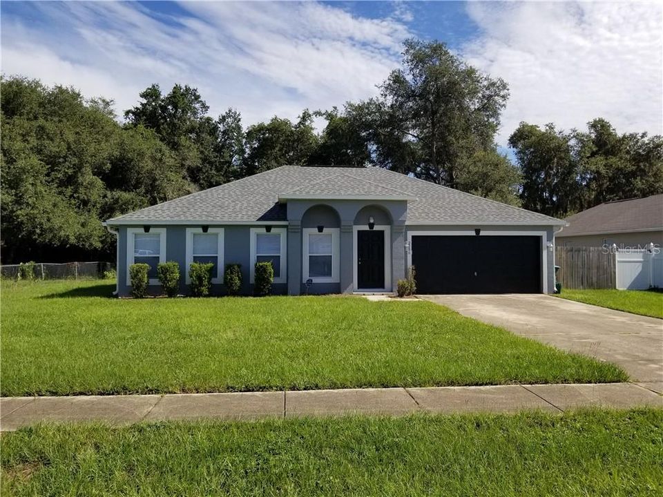 Recently Rented: $1,350 (4 beds, 2 baths, 2088 Square Feet)