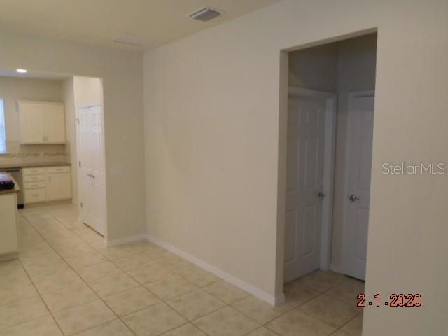 Recently Rented: $1,700 (2 beds, 2 baths, 1500 Square Feet)