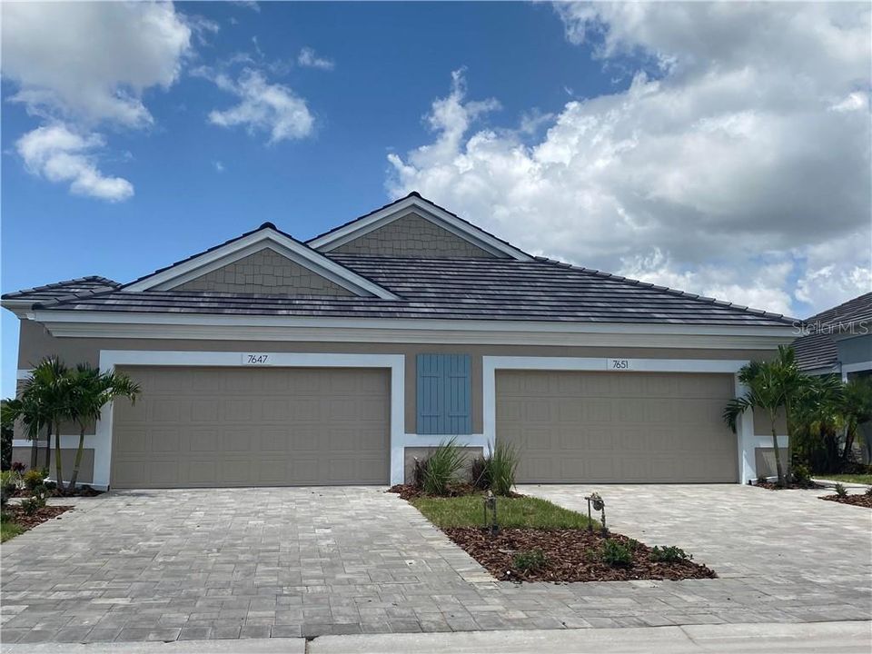 最近售出: $316,131 (2 贝兹, 2 浴室, 1570 平方英尺)