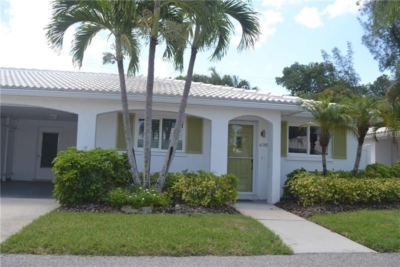 Recently Sold: $375,000 (2 beds, 2 baths, 1093 Square Feet)