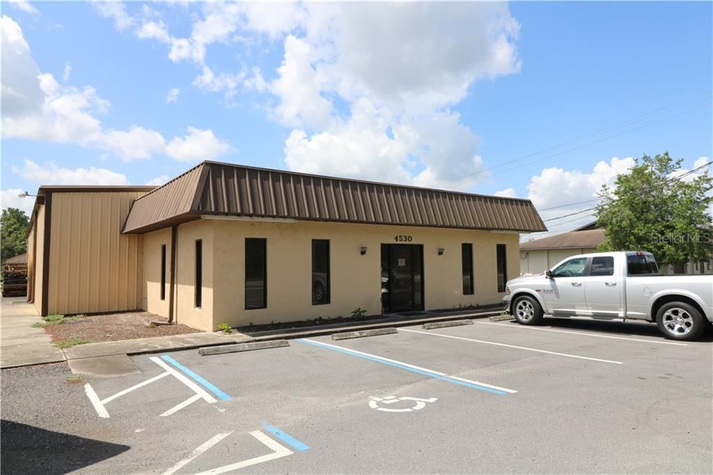 最近售出: $700,000 (0 贝兹, 0 浴室, 0 平方英尺)