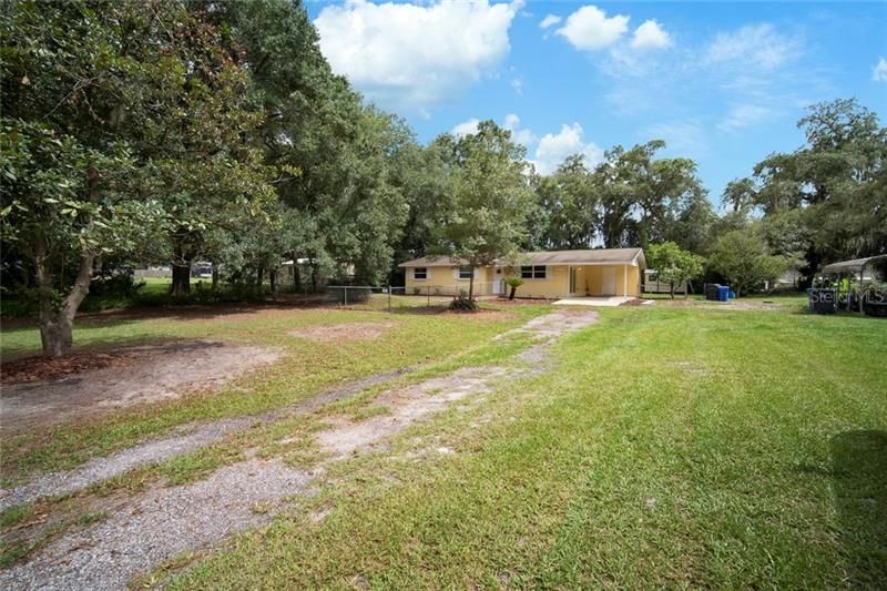 Recently Sold: $165,000 (3 beds, 1 baths, 1037 Square Feet)