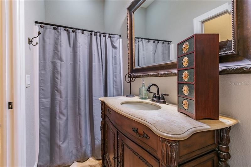 Недавно продано: $556,000 (4 спален, 3 ванн, 2806 Квадратных фут)