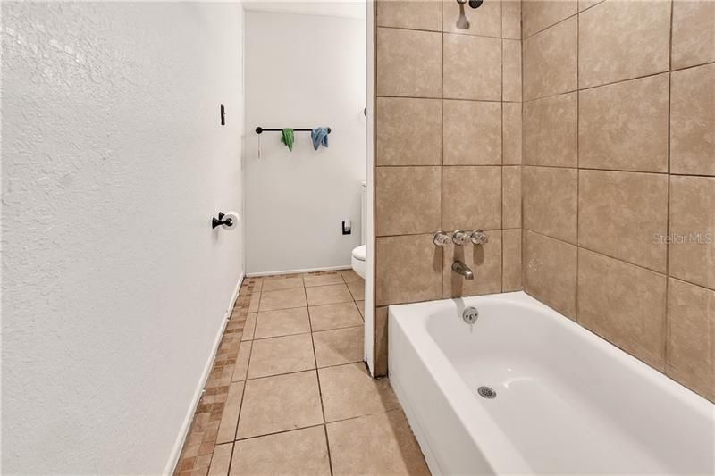 最近租的: $1,300 (4 贝兹, 2 浴室, 1700 平方英尺)
