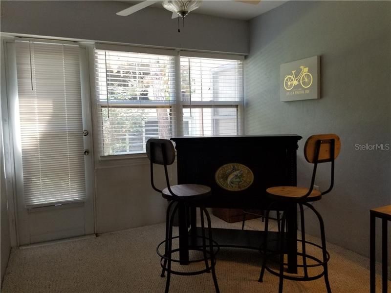 Recently Rented: $795 (1 beds, 1 baths, 630 Square Feet)